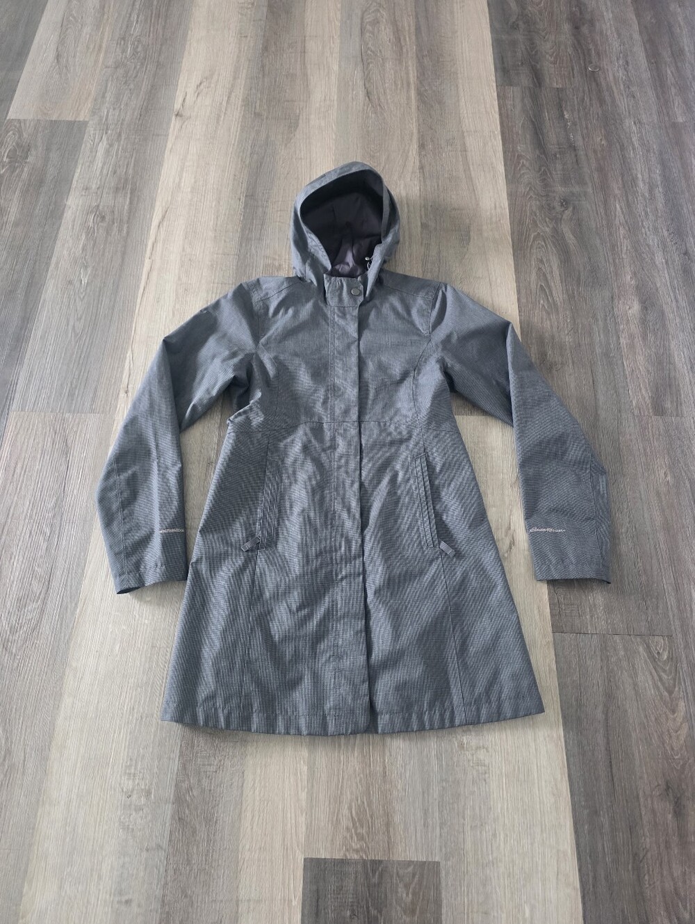 Eddie Bauer Women's Gray Raincoat Hooded Size XS - Picture 8 of 8
